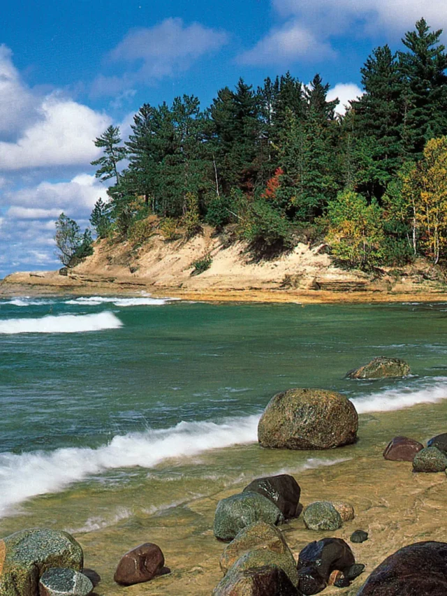 Shore-mouth-Lake-Superior-Mosquito-River-Michigan